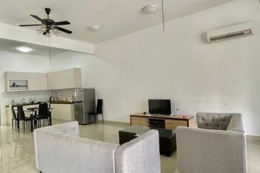 Horizon Hills @ The Green / Double Storey Terrace House