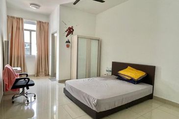 Horizon Hills @ The Green / Double Storey Terrace House