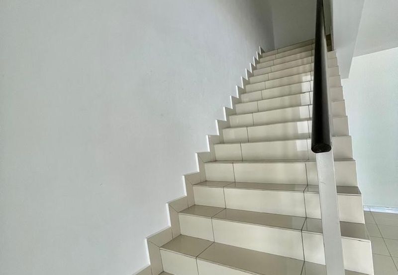 Horizon Hills @ The Green / Double Storey Terrace House