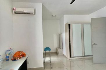 Horizon Hills @ The Green / Double Storey Terrace House