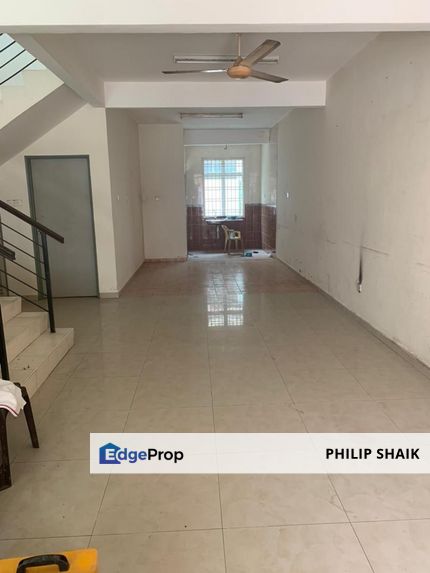 Taman D Utama Perling 3 Storey Terrace House, Johor, Johor Bahru