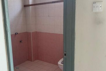 Taman D Utama Perling