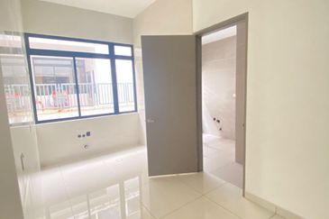 The Canal Garden South, Horizon Hills