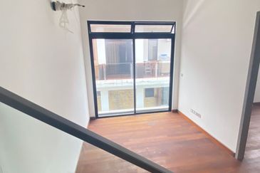 The Canal Garden South, Horizon Hills