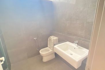 The Canal Garden South, Horizon Hills