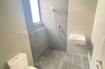 The Canal Garden South, Horizon Hills