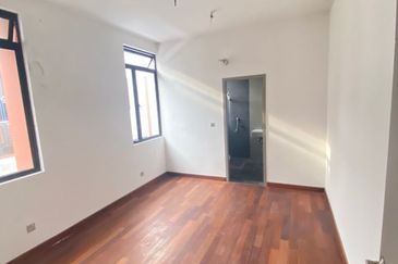 The Canal Garden South, Horizon Hills