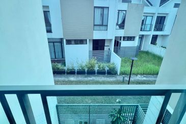 Avira Garden Terraces @ Medini