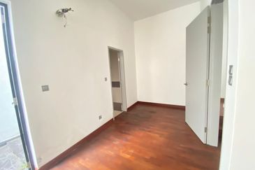 The Canal Garden South, Horizon Hills