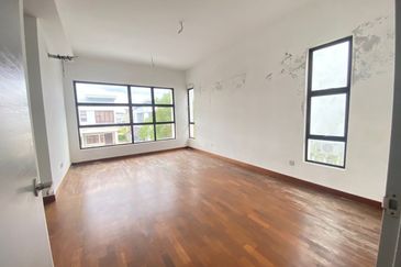 The Canal Garden South, Horizon Hills