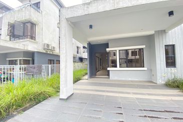 The Canal Garden South, Horizon Hills