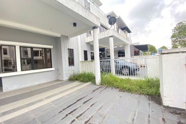 The Canal Garden South, Horizon Hills