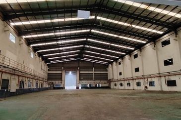 Detached Factory for rent tmn Sri Yaacob 