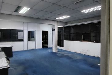 Tmn industri jaya detached factory for rent 