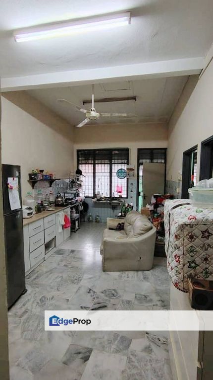 Prime Area Well Kept Below Market Single Storey Terrace, Selangor, Selayang