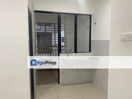 Well Kept Basic Unit 2 Parking Nearby MRT Prime Area, Kuala Lumpur, Kepong