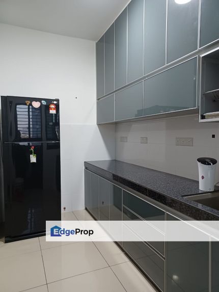 Below Market Well Kept Corner Unit Fully Furnished with 2 Parking, Kuala Lumpur, Kepong