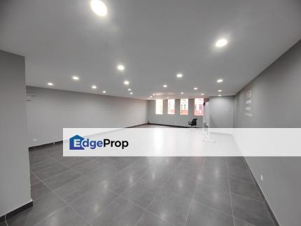 Prime Area Easy Parking Well Kept Neraby MRT 2 Nearby Shopping Mall, Kuala Lumpur, Kepong