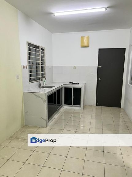 Below Market Basic Unit with Kitchen table top Nearby MRT 2 Parking, Kuala Lumpur, Kepong