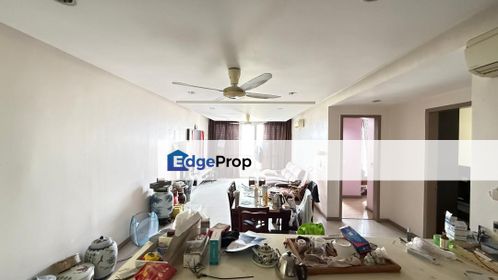 3+1 Room Fully Furnished Parking Nearby Restaurant Lotus Pasar Kepong, Kuala Lumpur, Bandar Menjalara