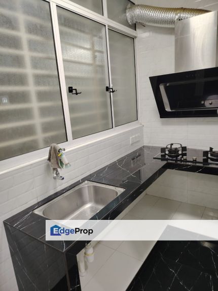 Well Kept Nearby MRT Partially Furnished with 2 Parking, Kuala Lumpur, Kepong