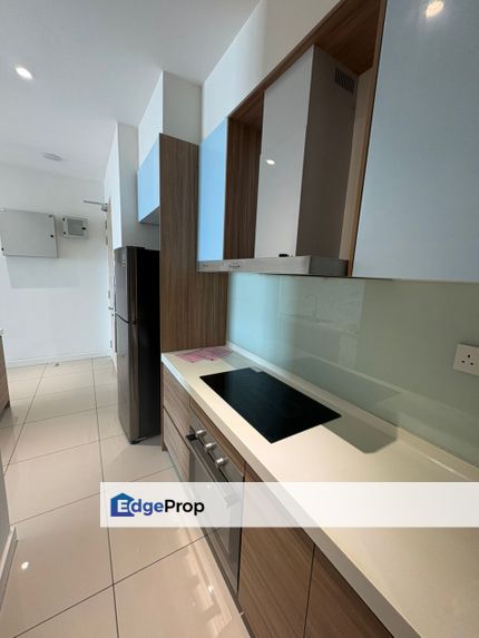 Well Kept Almost Full Furnished v Fridge Parking Nearby MRT 2, Kuala Lumpur, Kepong