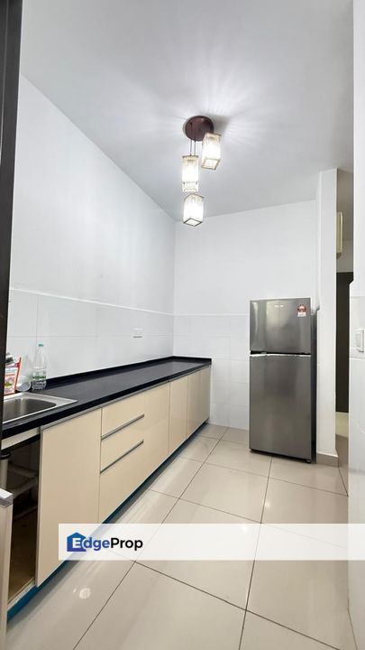 Below Market Well Kept Corner Unit Fully Furnished with 2 Parking, Kuala Lumpur, Kepong