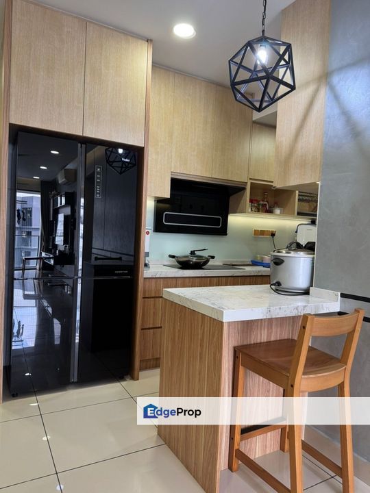 Prime Area Fully Renovated Partailly Furnished Move in Condition with 2 Parking , Kuala Lumpur, Kepong