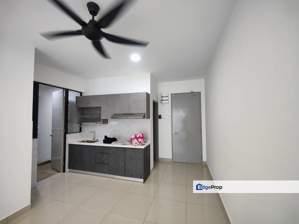 Prime Area Partially Renovated Partailly Furnished with 2 Parking , Kuala Lumpur, Kepong