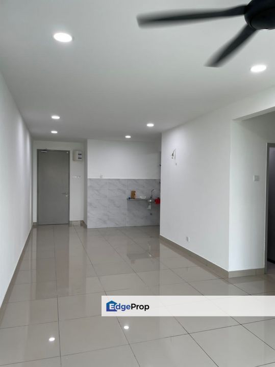 Prime Area Below Market Basic Unit Facing Lake 2 Parking With Aircond , Kuala Lumpur, Kepong