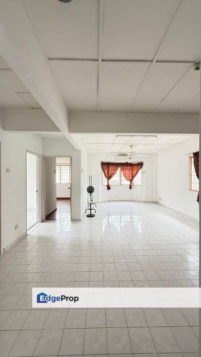 Well Kept New Painting Basic Unit With 2 Aircond and Parking, Kuala Lumpur, Kepong