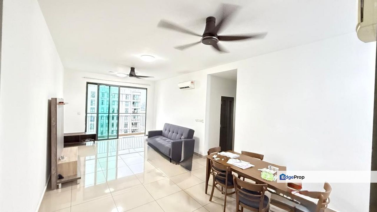 Below Market Well Kept Corner Unit Fully Furnished with 2 Parking, Kuala Lumpur, Kepong