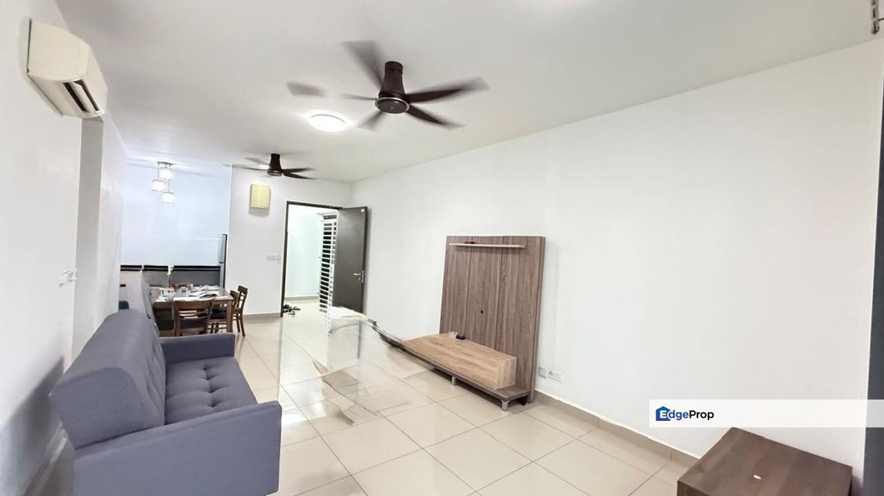 Below Market Well Kept Corner Unit Fully Furnished with 2 Parking, Kuala Lumpur, Kepong