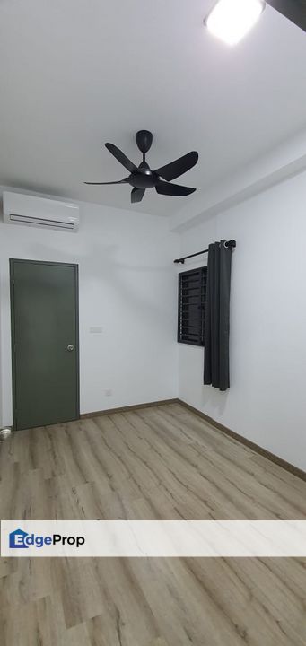 Prime Area Partially Furnished v Fridge and 2 Parking Nearby MRT 2, Kuala Lumpur, Kepong