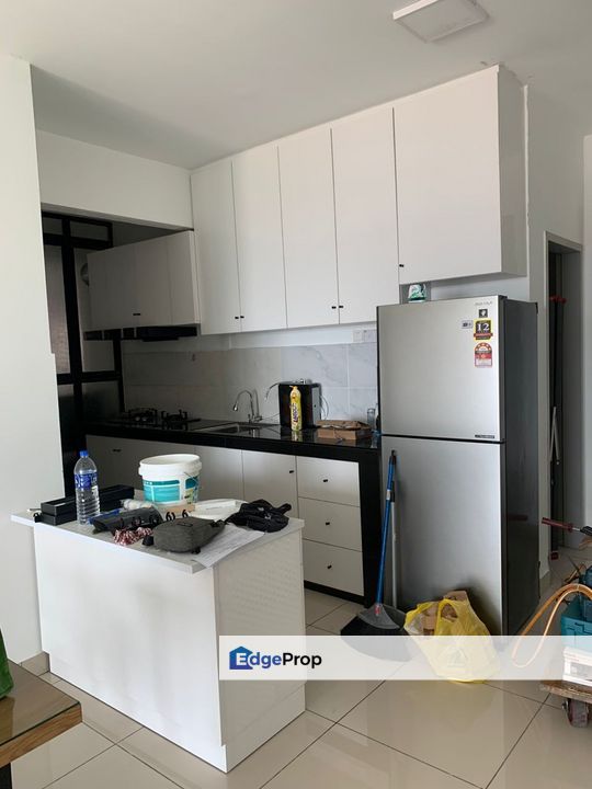 Well Kept Fully Furnished with 2 Parking Nearby MRT, Kuala Lumpur, Kepong