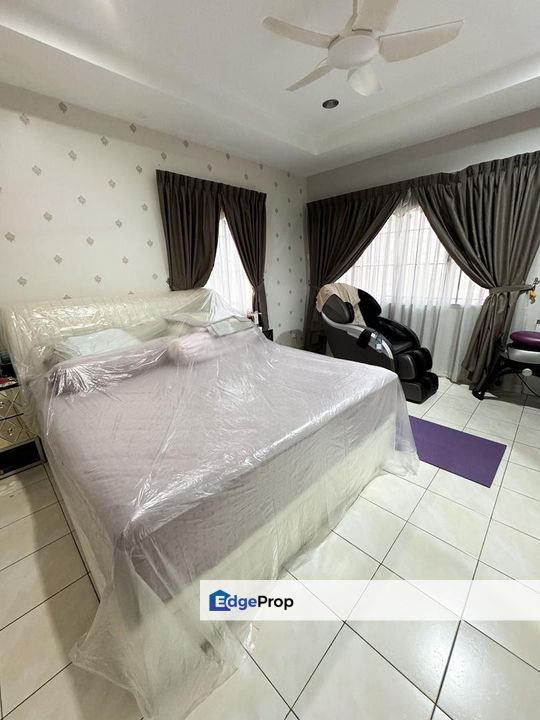 Well Kept Renovated Fully Furnished Nearby Mall MRT Restaurant, Kuala Lumpur, Kepong