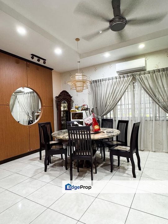 Well Kept Renovated Fully Furnished Nearby Mall MRT Restaurant, Kuala Lumpur, Kepong