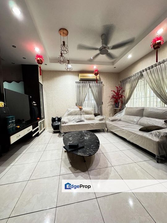 Well Kept Renovated Fully Furnished Nearby Mall MRT Restaurant, Kuala Lumpur, Kepong