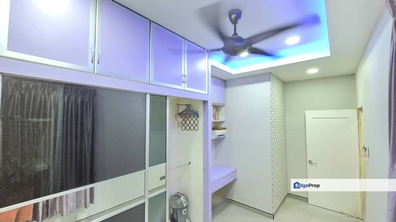 ID Design Full Renovated with Parking Move in Condition, Selangor, Selayang