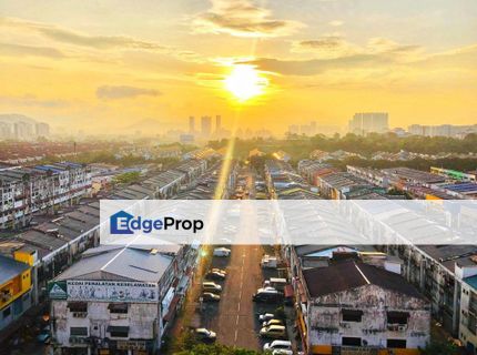 100% loan Cash Back Renovated With 2 Car Park, Kuala Lumpur, Kepong