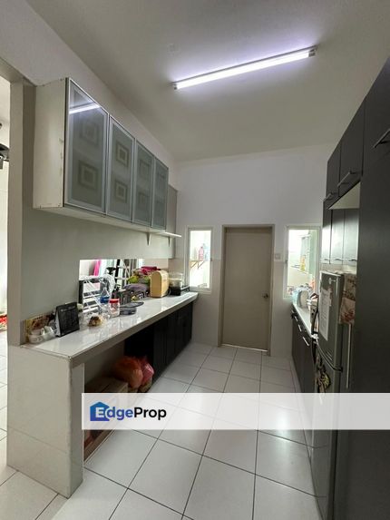 Below Market Renovated near by mrt 2 first residence kepong, Kuala Lumpur, Kepong