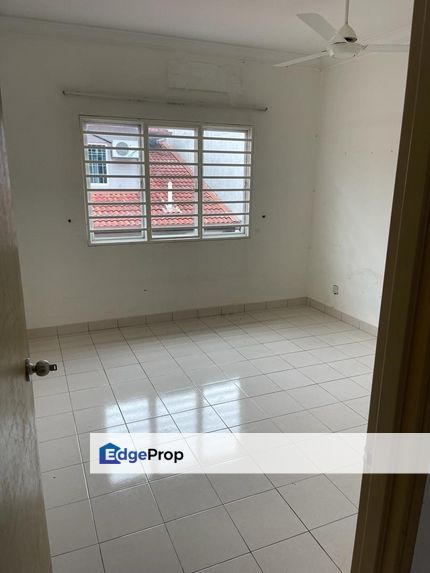 Laman Rimbunan Kepong Well Kept 2.5 Storey Terrace, Kuala Lumpur, Kepong