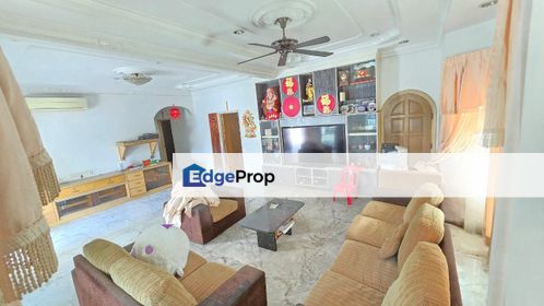 Below Market Corner Unit Prime Area More Than 7 Parking lot, Kuala Lumpur, Kepong