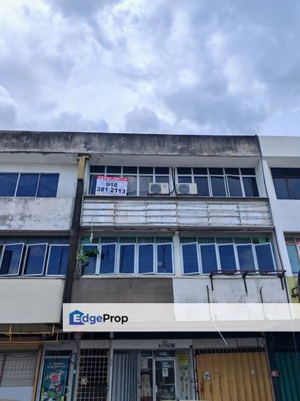 2nd Floor Shop Apartment Taman Sri Watan Ampang, Selangor, Ampang