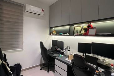 Twin Tower Residence