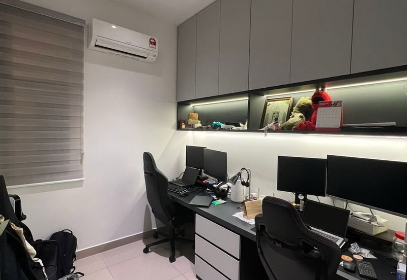 Twin Tower Residence