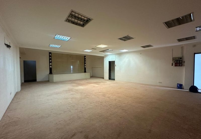 4 Storey Commercial Building For Sales Georgetown Jalan Pahang CHEAPEST PRICE EVER Good Condition 