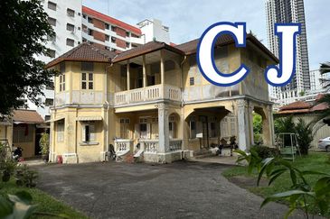 Next to Gurney Paragon Penang Bungalow For Sales Land Size 10917sqft Face Main Road Price Negotiable George Town Georgetown