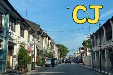 2 Storey CHEAPEST In Town ! Shophouse Jalan Hutton Georgetown Penang Heritage