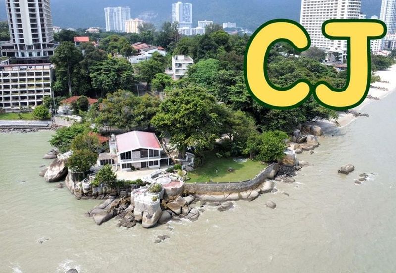 Seafront Land 2.5 ACRE with Houses and Apartment First Garde Development Tanjung Bungah Penang